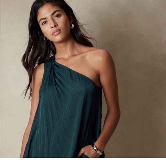 BOGO SALE Banana Republic Factory one shoulder pleated top - Picture 1 of 5